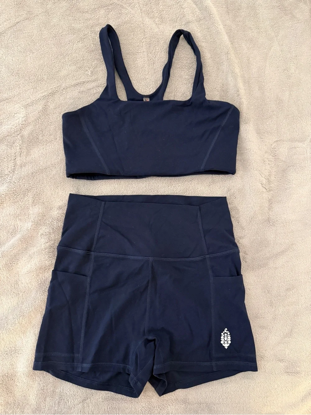 Free People Movement Workout Set - Picture 1 of 3